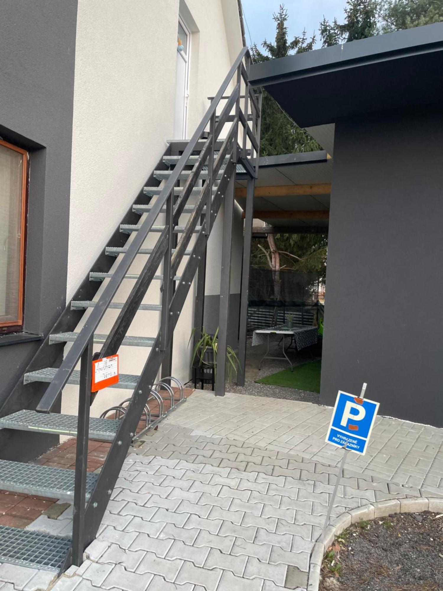 Apartmán Věra Pardubice Exterior foto